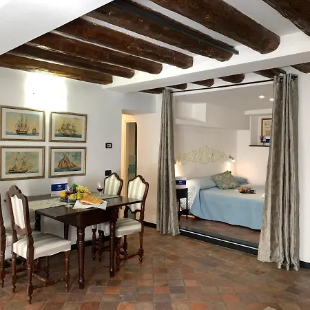 Apartment Alcova Dei Giustiniani By Holiday World Genoa