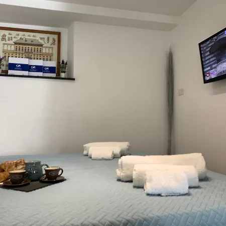 Apartment Alcova Dei Giustiniani By Holiday World Genoa